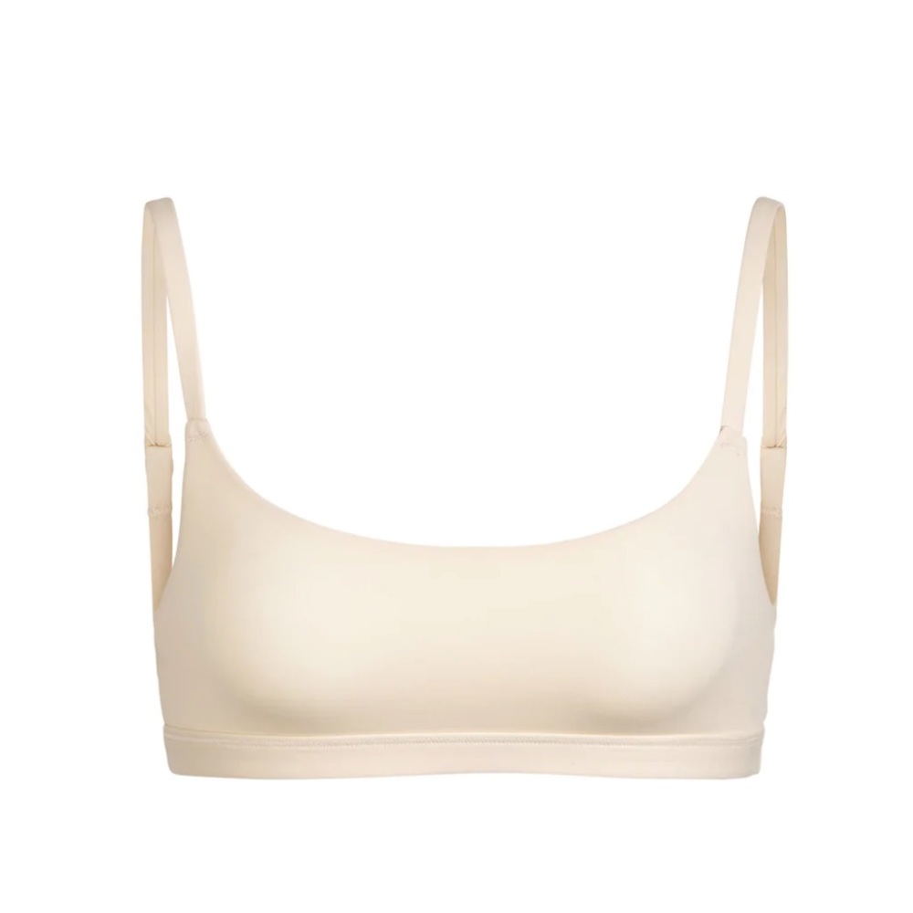 New Skims Fits Everybody Scoop Bralette in Sand